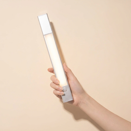 Barra LED Sensor de Movimiento 38cm — Batería Recargable USB, Aluminio