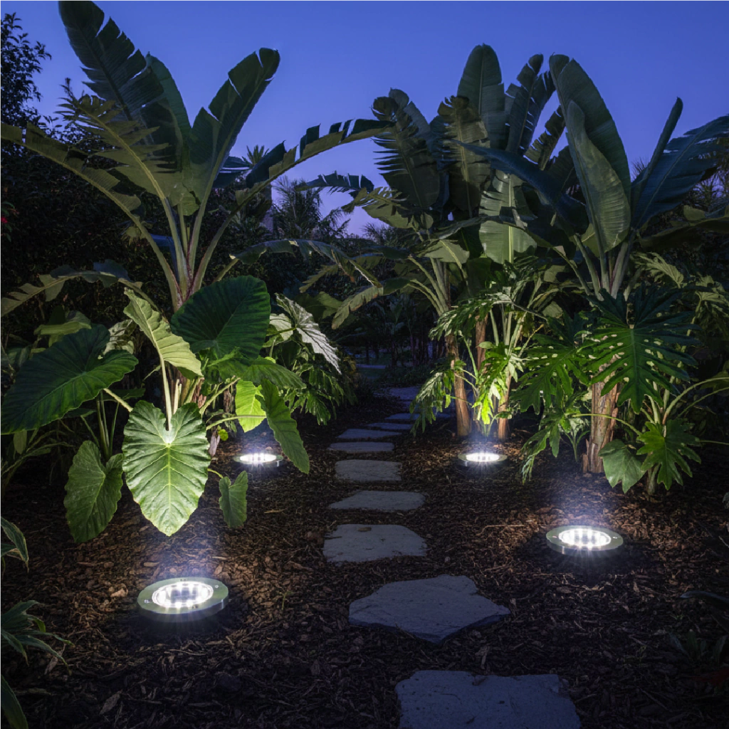 Pack de 4 estacas solares Premium con 8 LED